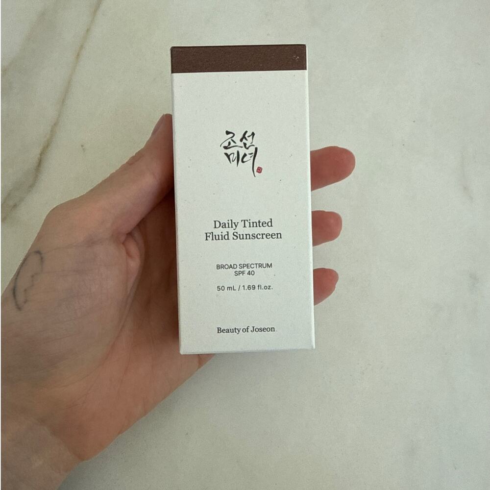 Beauty of Joseon Daily Tinted Fluid Sunscreen 50 ml / 1.69 fl oz DY330